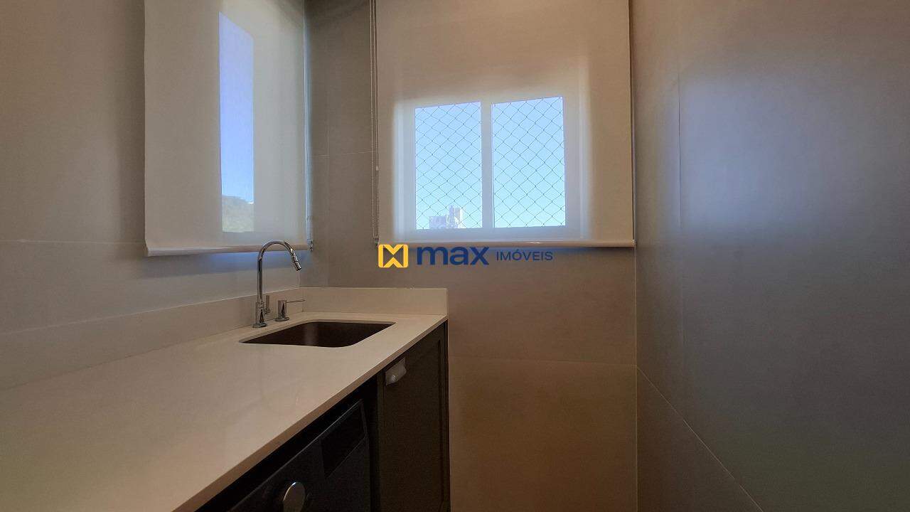 Apartamento à venda no Centro: Lavanderia