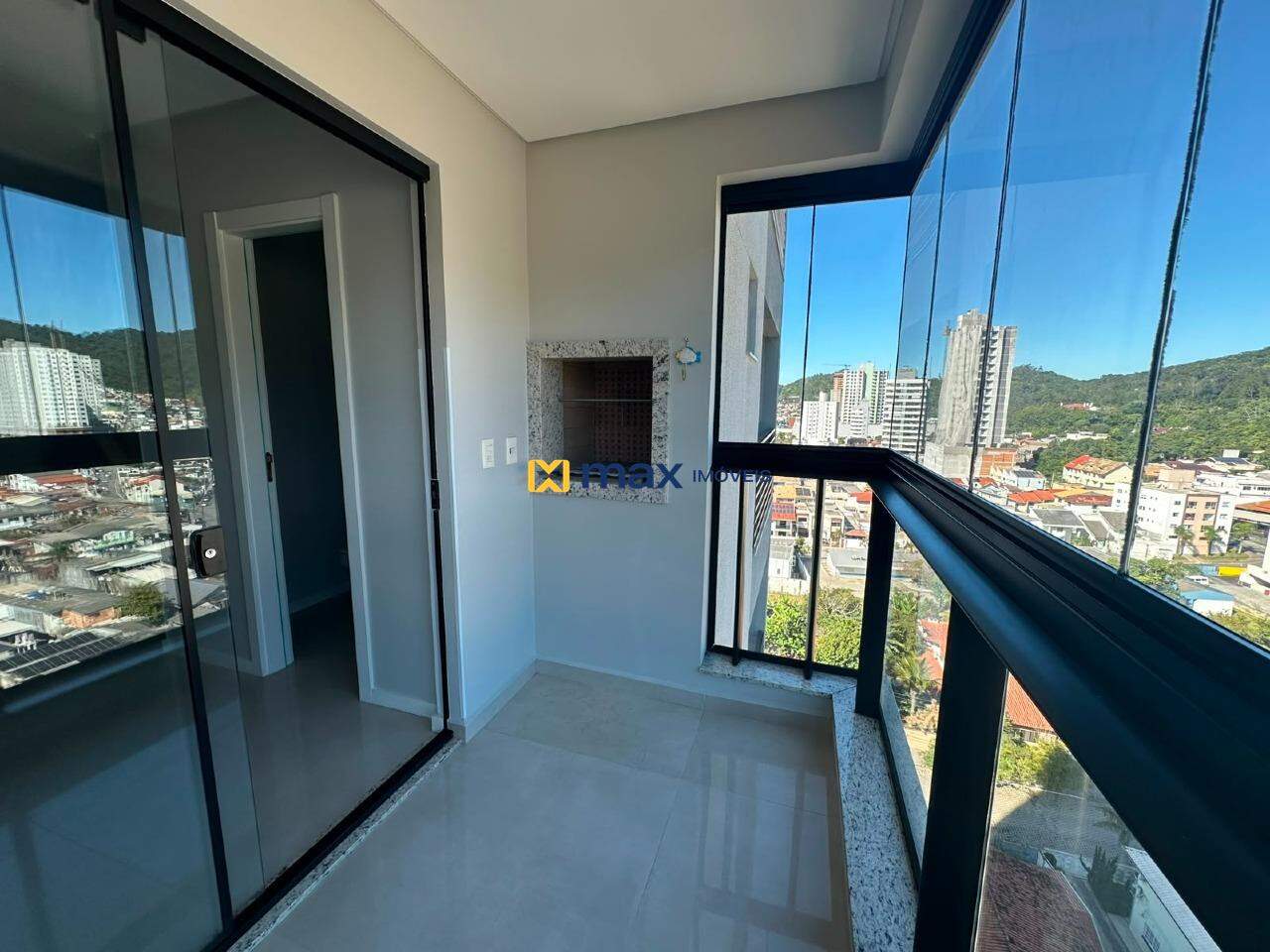 Apartamento para aluguel no Fazenda: Sacada