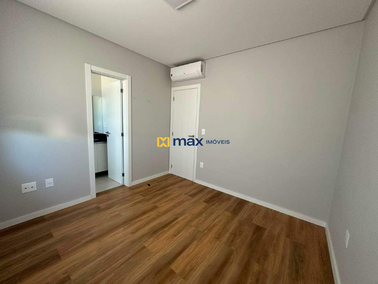 Apartamento para aluguel no Fazenda: Suite 1