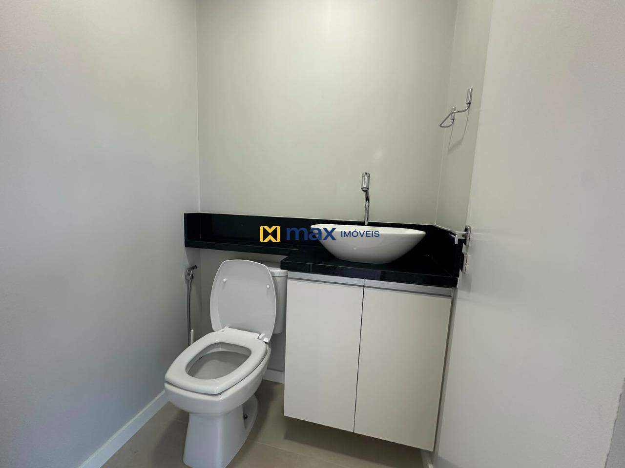 Apartamento para aluguel no Fazenda: Lavabo