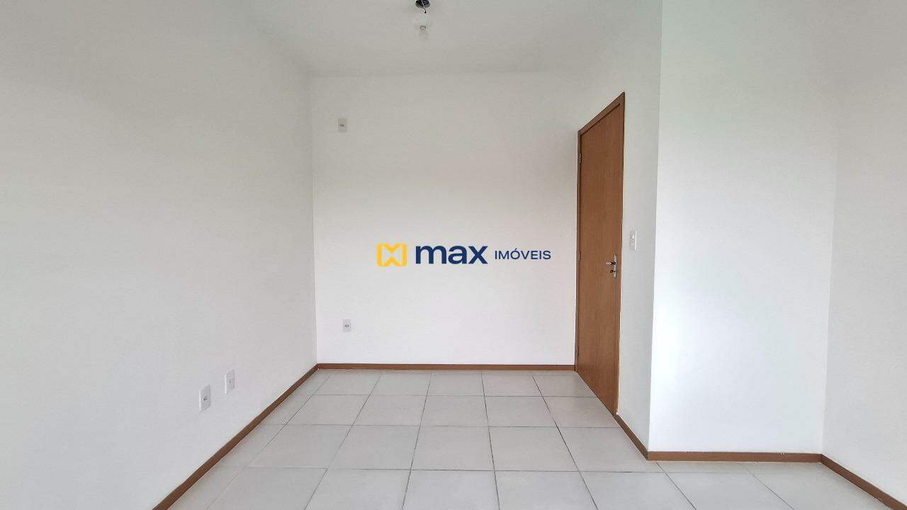 Apartamento à venda no Itaipava: Living integrado