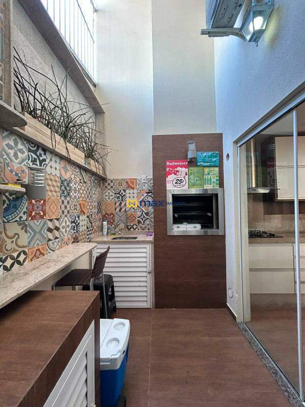 Casa à venda no Centro:
