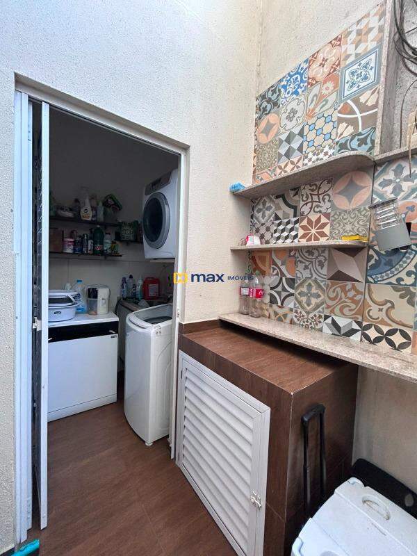 Casa à venda no Centro: