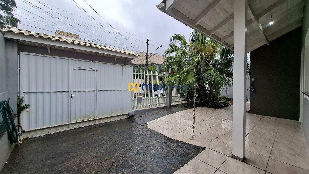 Casa à venda no Ressacada: Área externa