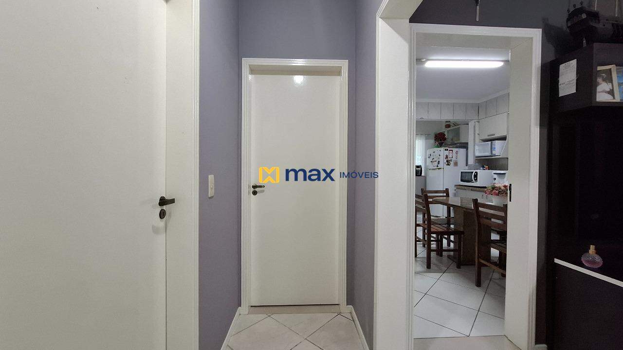 Casa à venda no Ressacada: Corredor