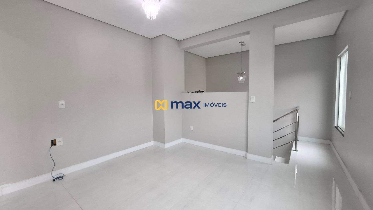 Casa à venda no Ressacada: Edícula - Sala
