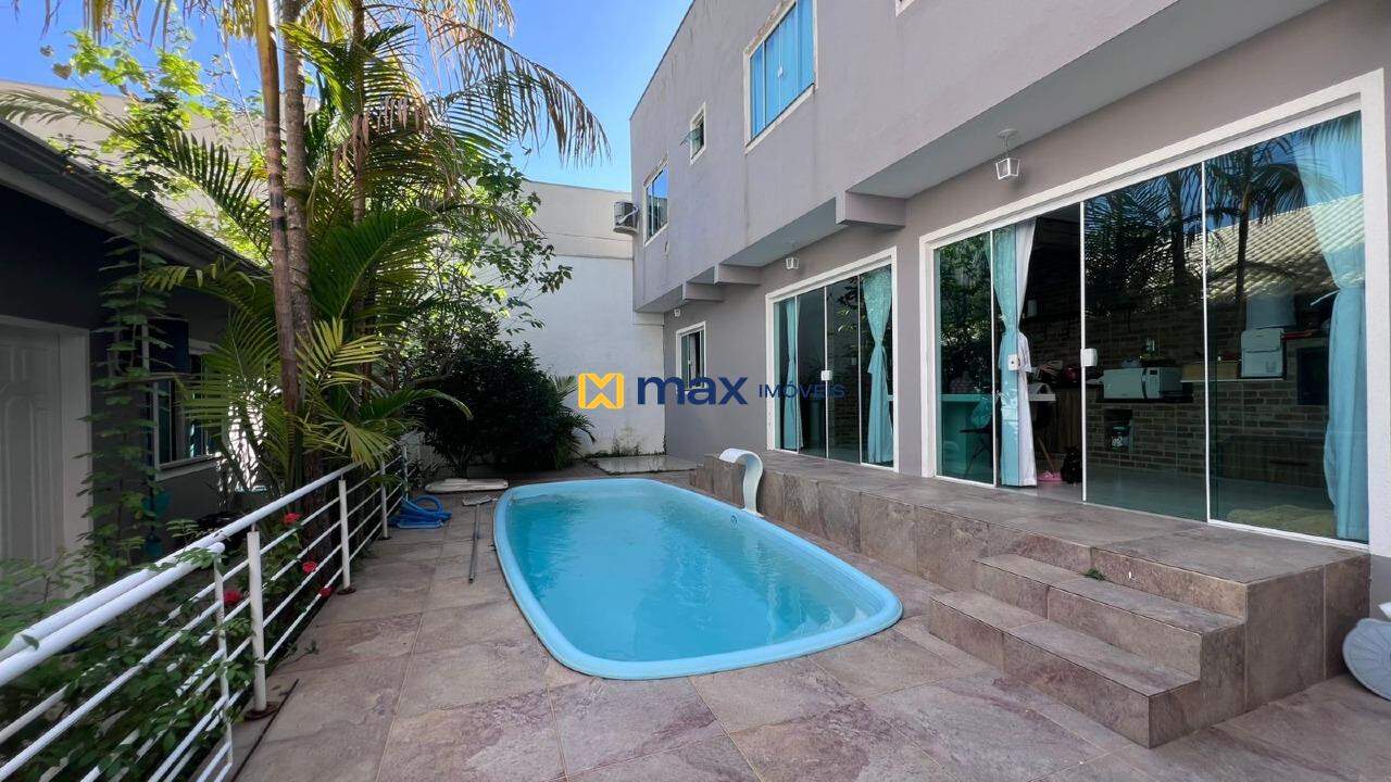 Casa à venda no Ressacada: Piscina