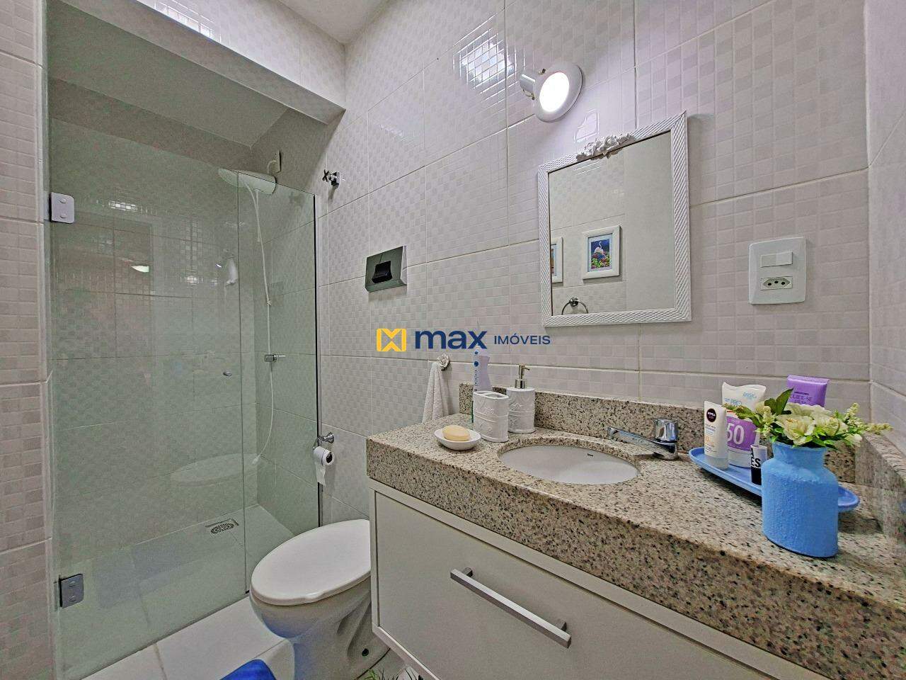 Apartamento à venda no Centro: Banheiro