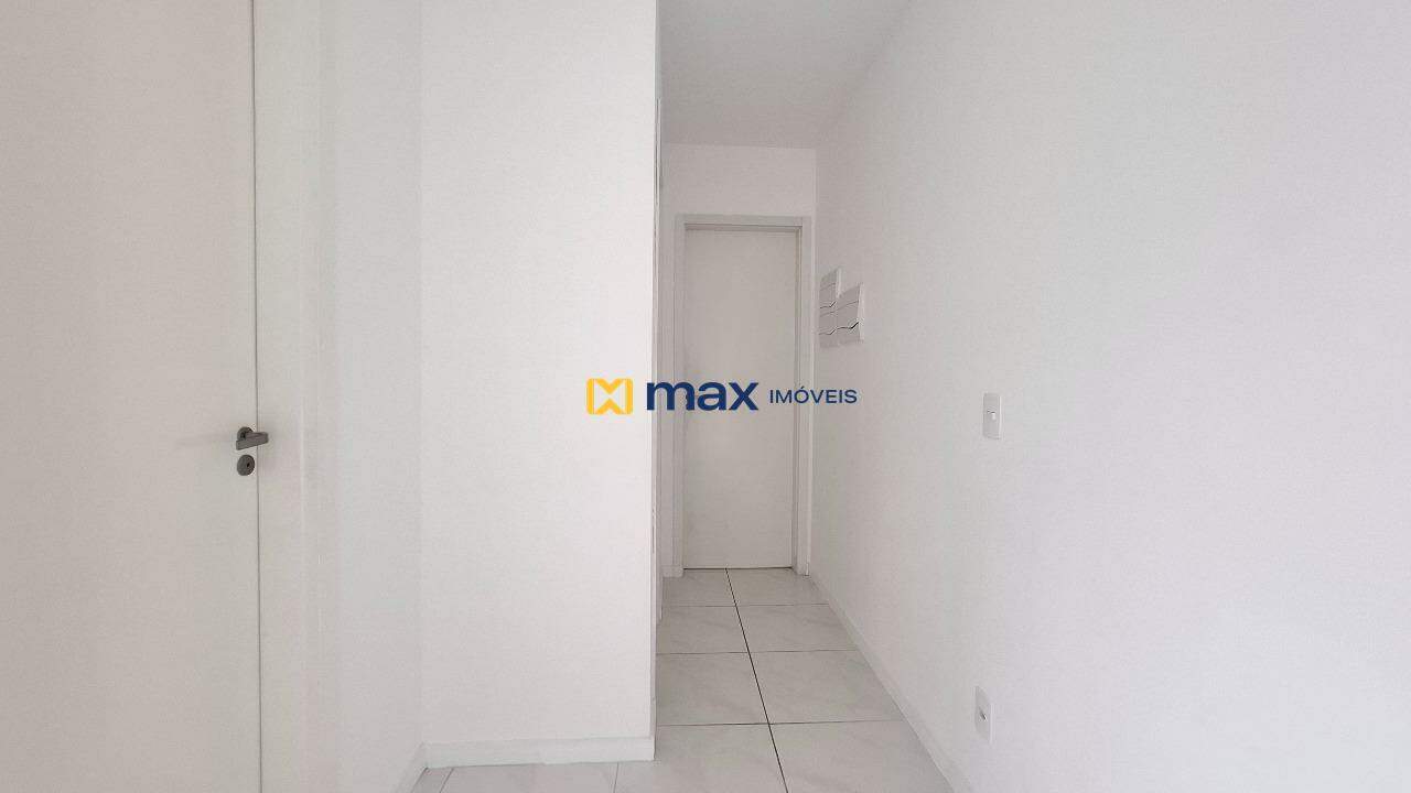 Apartamento à venda no Ressacada: Corredor