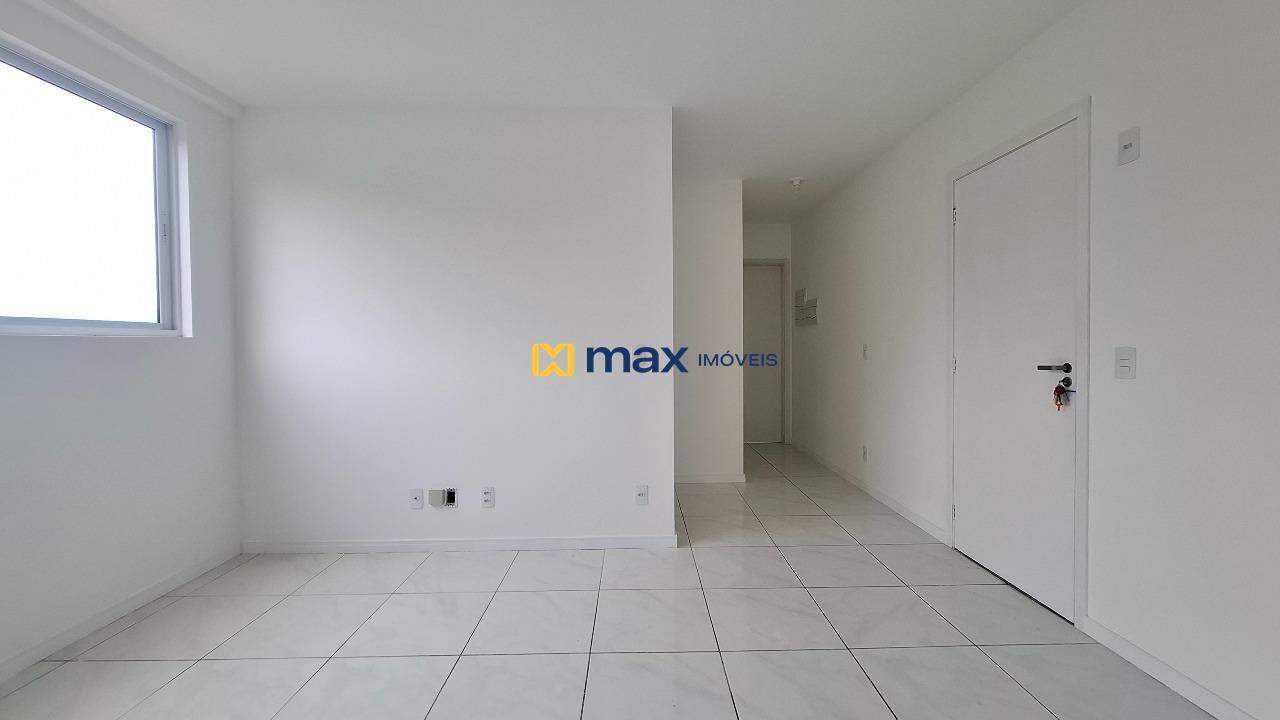 Apartamento à venda no Ressacada: Living integrado