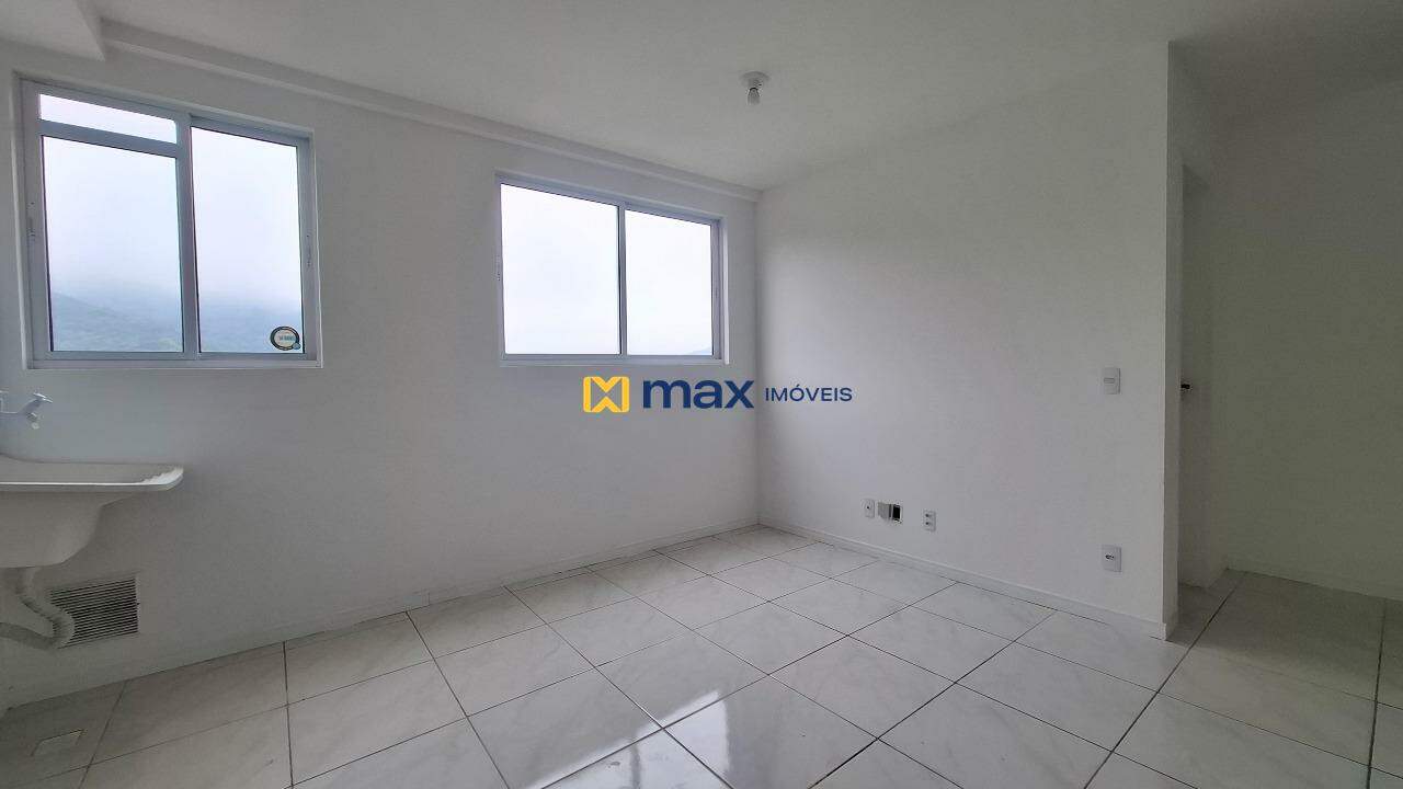 Apartamento à venda no Ressacada: Living integrado