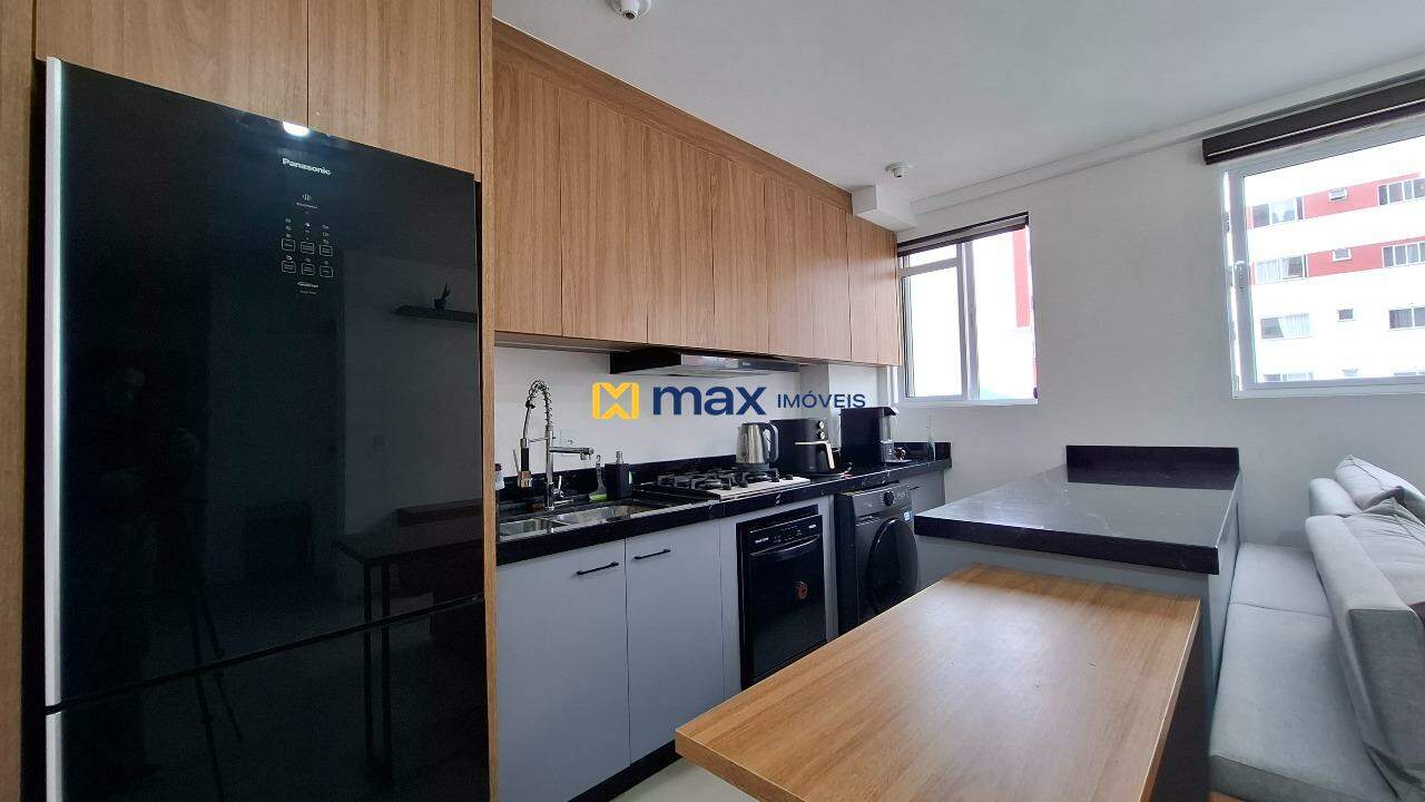 Apartamento à venda no Ressacada: Living integrado