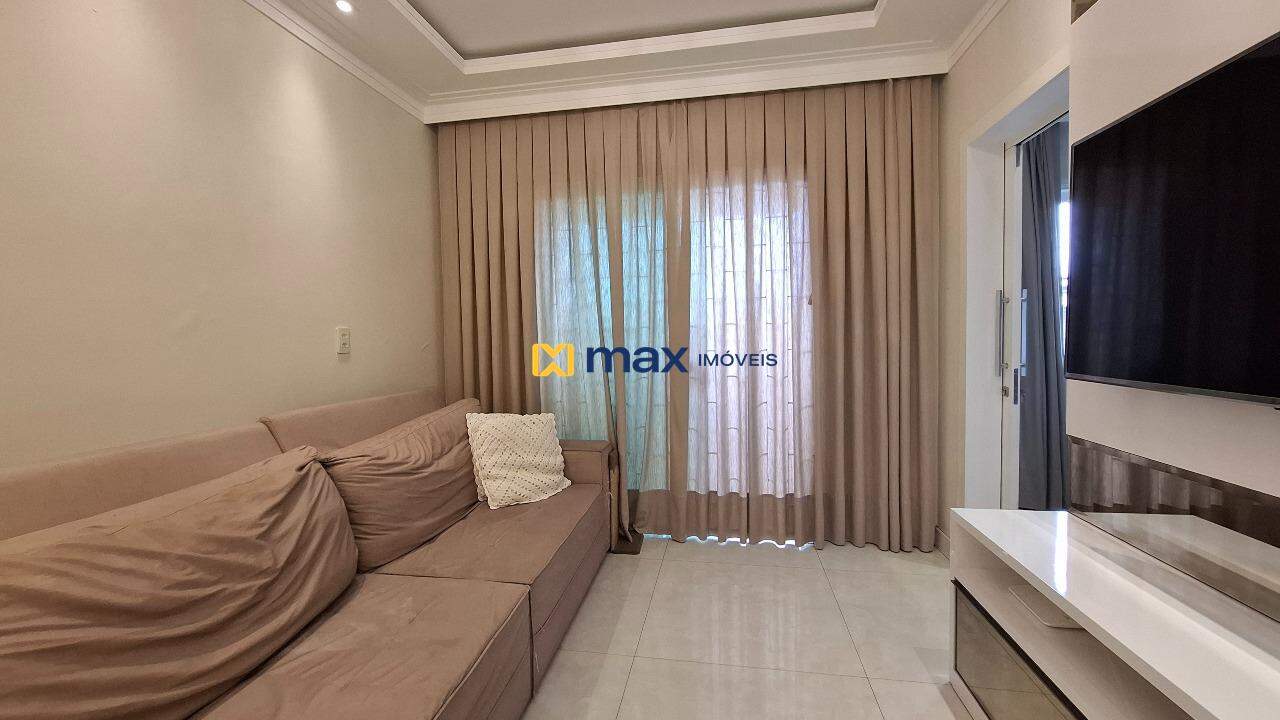 Casa à venda no Cordeiros: Sala de estar