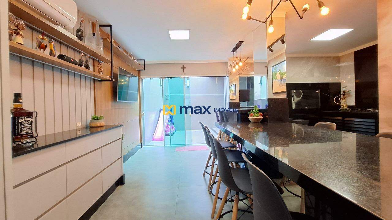 Casa à venda no Cordeiros: Espaço gourmet