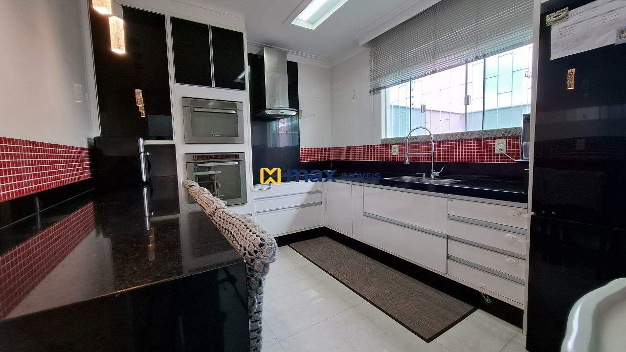 Casa à venda no Cordeiros: Cozinha