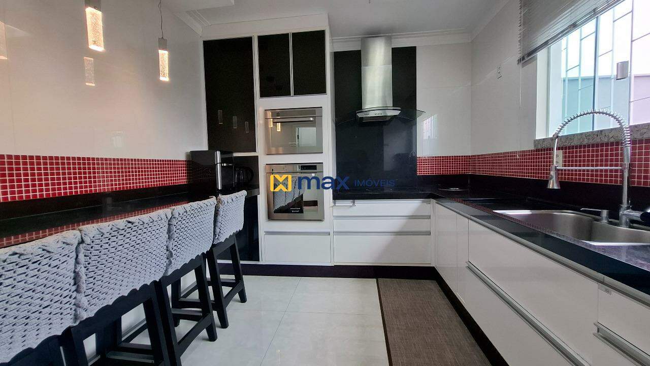 Casa à venda no Cordeiros: Cozinha