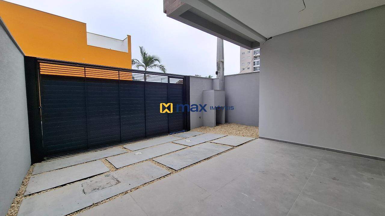 Casa à venda no São João: Área externa