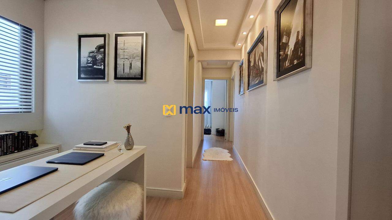 Apartamento à venda no Fazenda: Corredor
