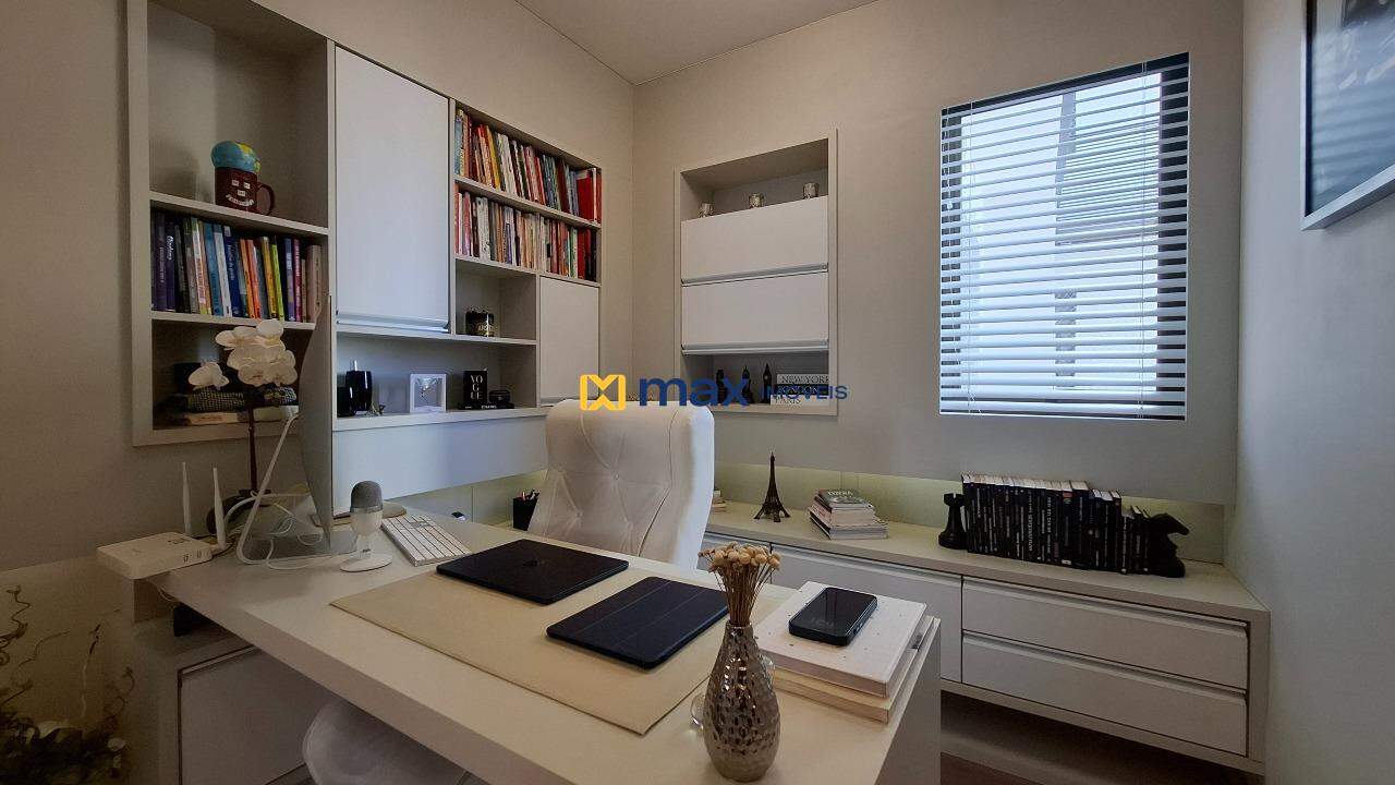 Apartamento à venda no Fazenda: Corredor