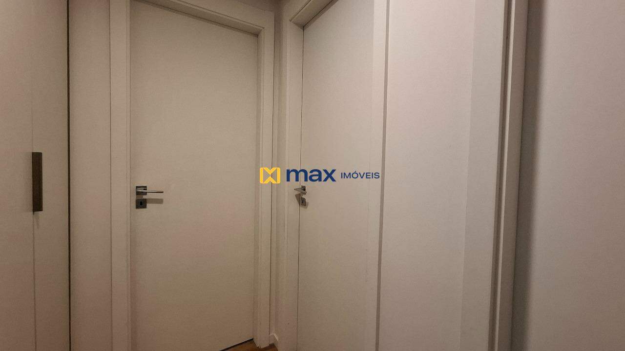 Apartamento para aluguel no Centro: Corredor