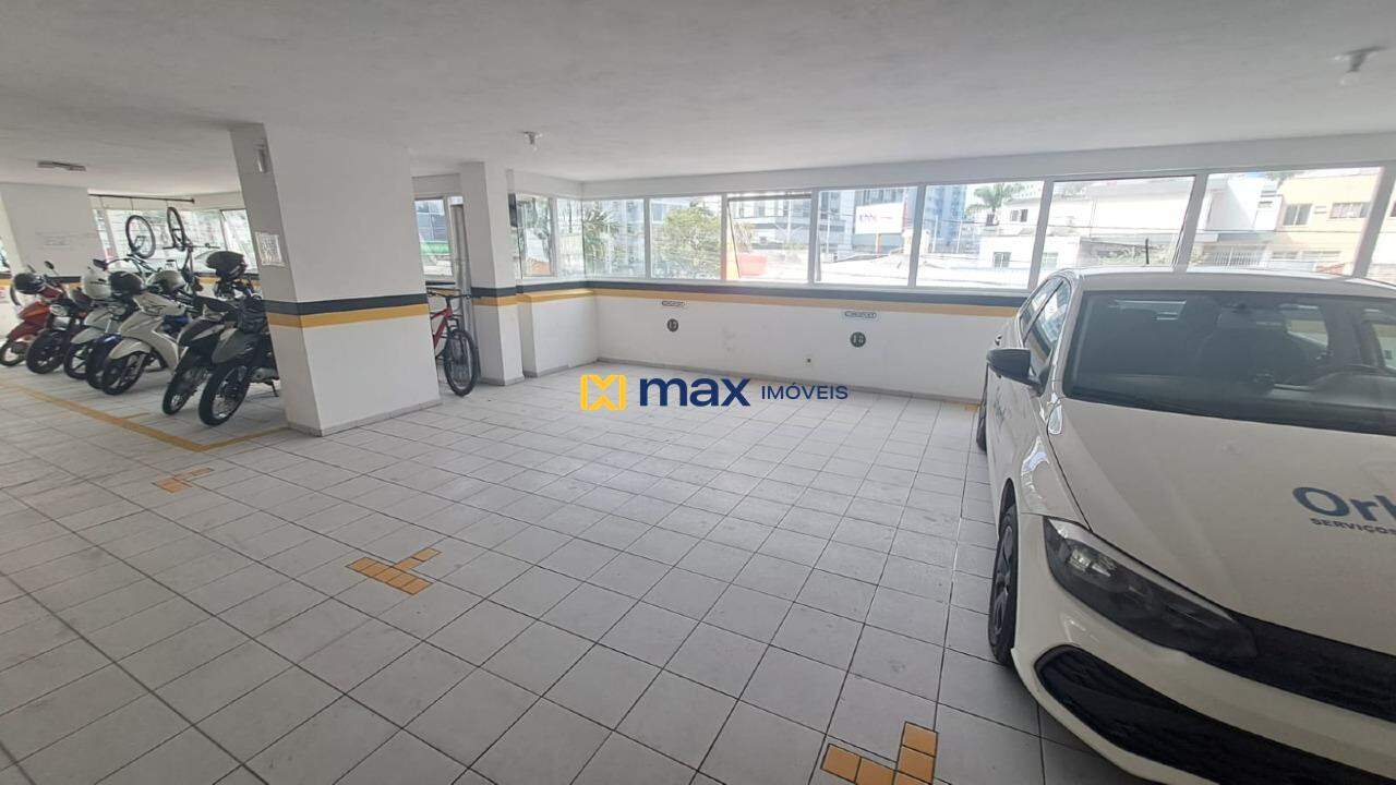 Sala para aluguel no Centro: Vaga de Garagem