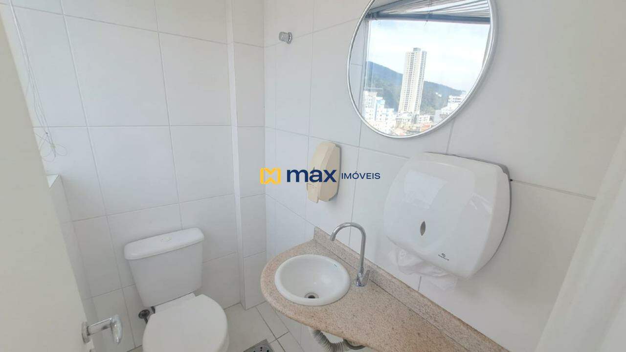 Sala para aluguel no Centro: Banheiro Social