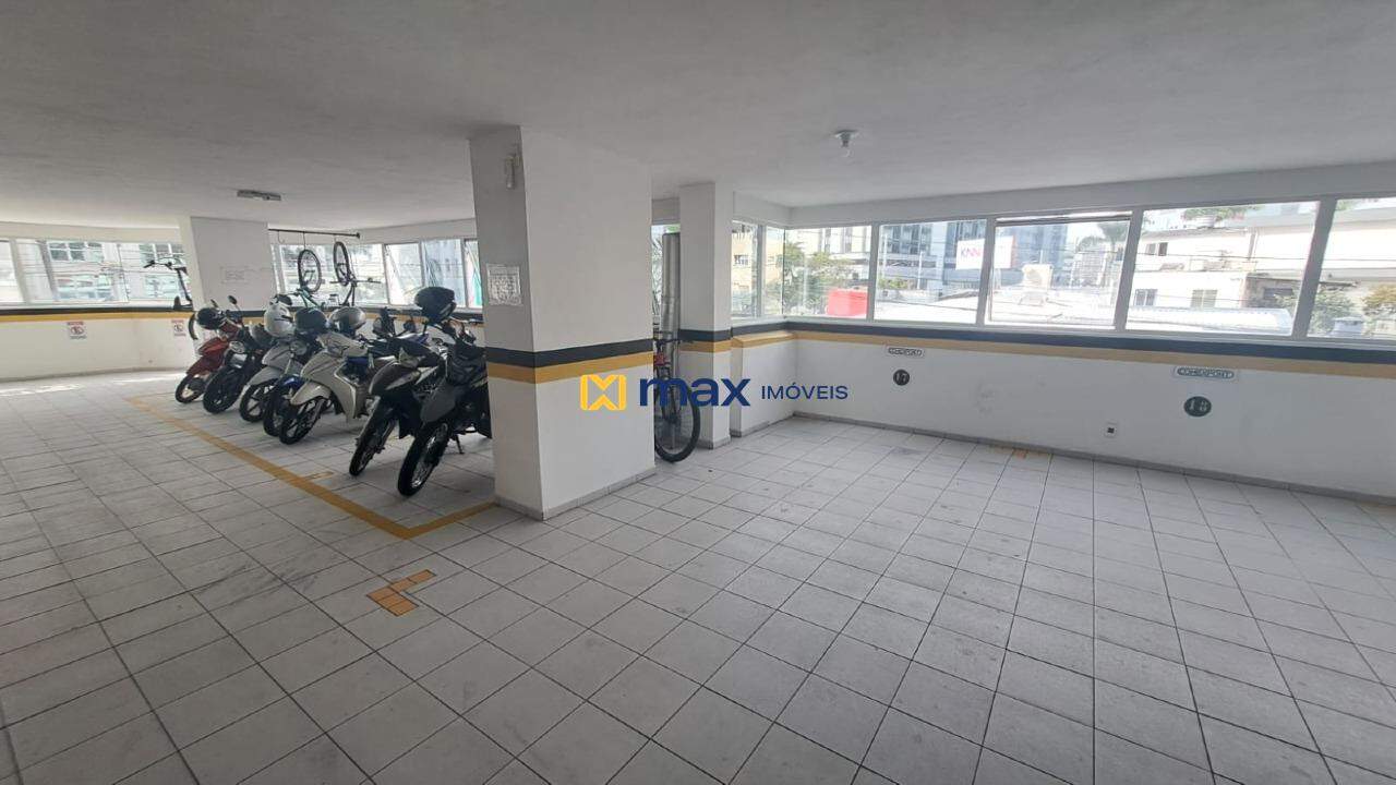 Sala para aluguel no Centro: Vaga de Garagem
