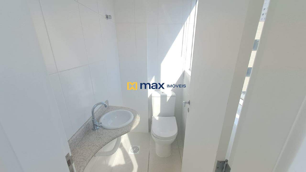 Sala para aluguel no Centro: Banheiro