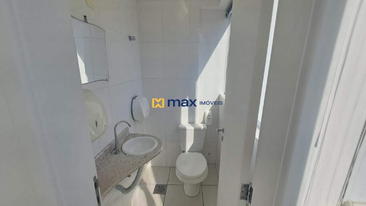 Sala para aluguel no Centro: Banheiro Social