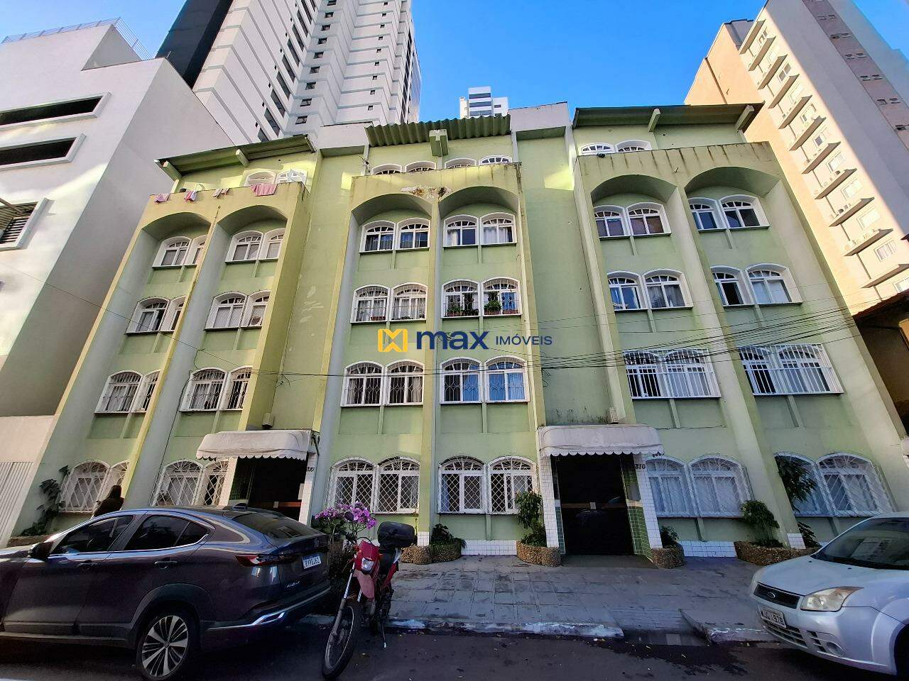 Apartamento à venda no Centro: