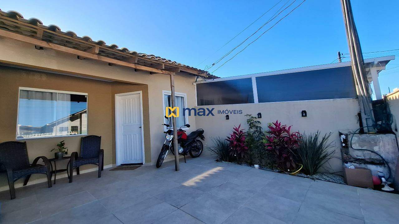 Casa à venda no Santa Regina: Garagem