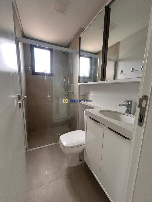 Apartamento para aluguel no Praia Brava de Itajaí: Banheiro social