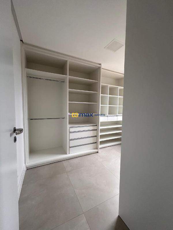 Apartamento para aluguel no Praia Brava de Itajaí: Dormitório