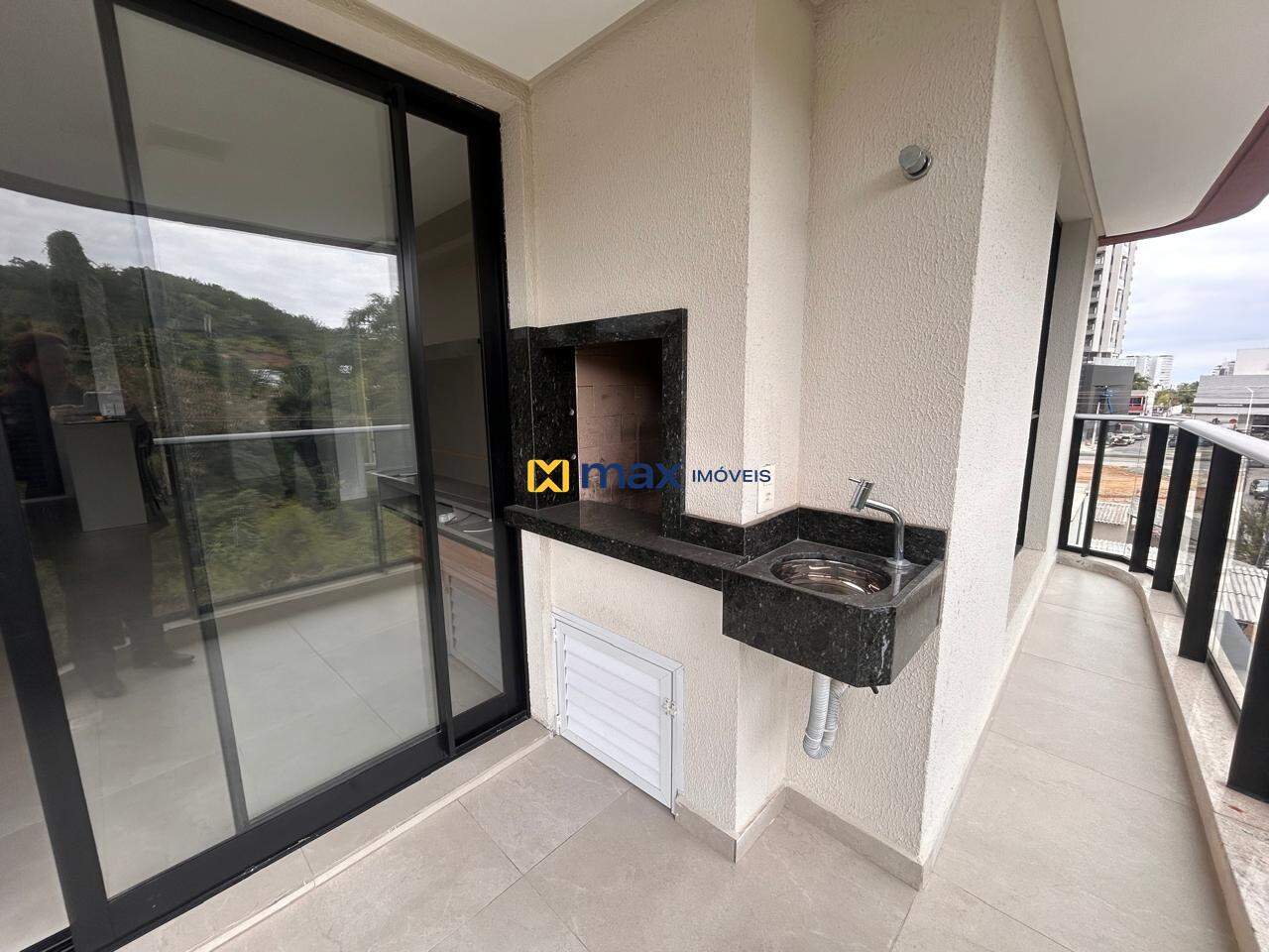 Apartamento para aluguel no Praia Brava de Itajaí: Sacada