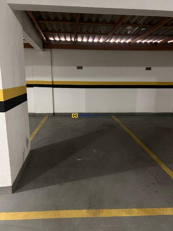 Apartamento para aluguel no Praia Brava de Itajaí: Garagem