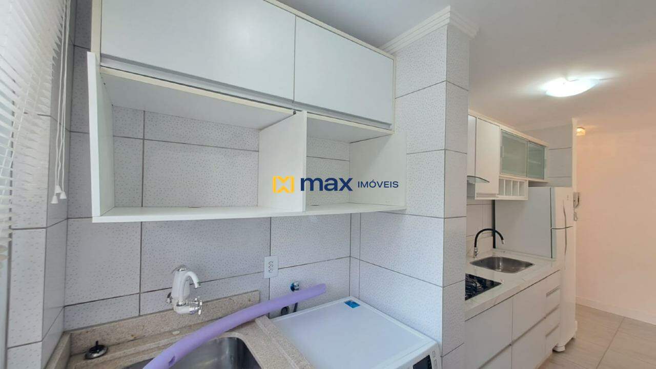Apartamento para aluguel no Ressacada: Cozinha/ Lavanderia