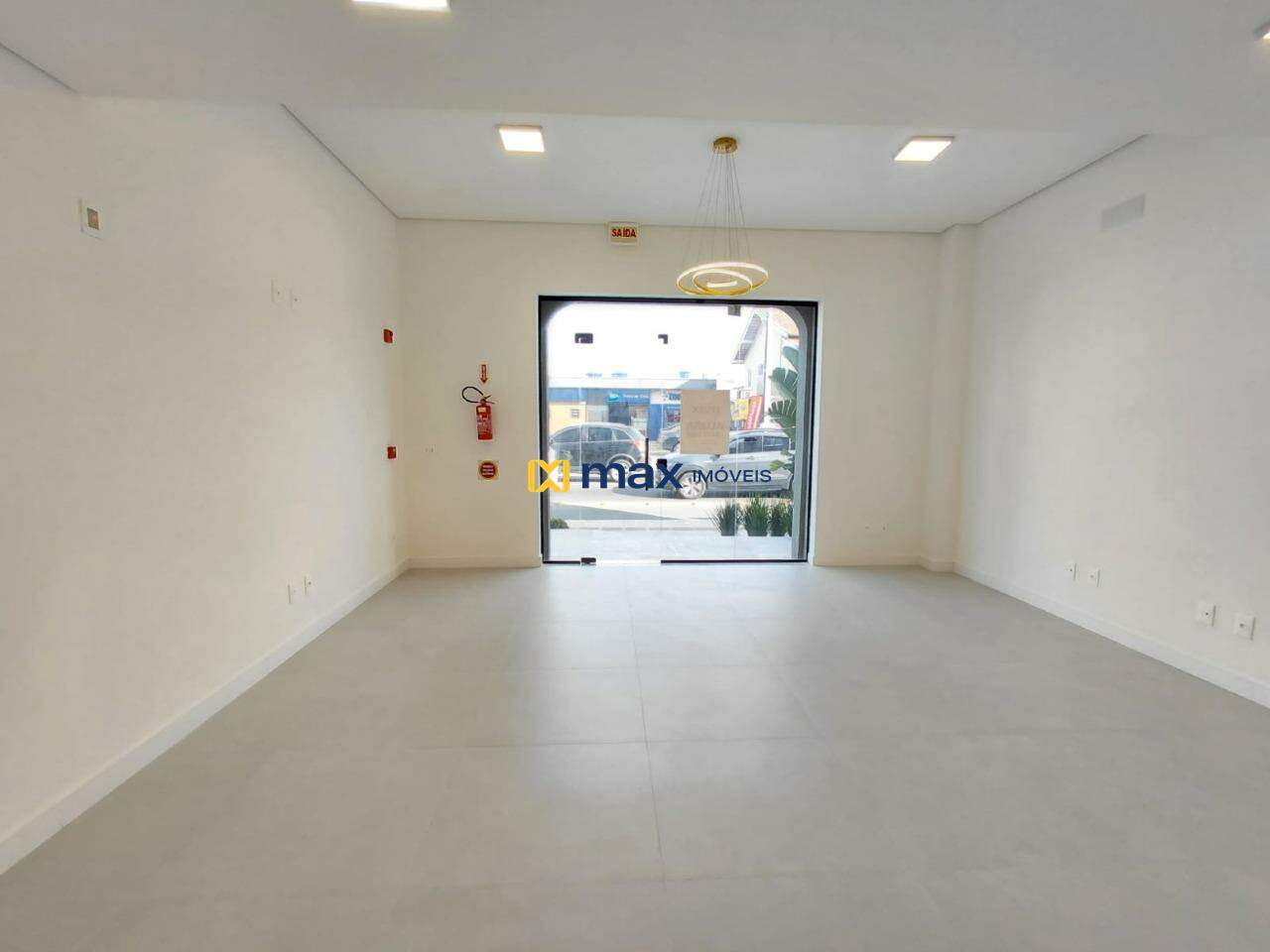 Sala para aluguel no Centro: