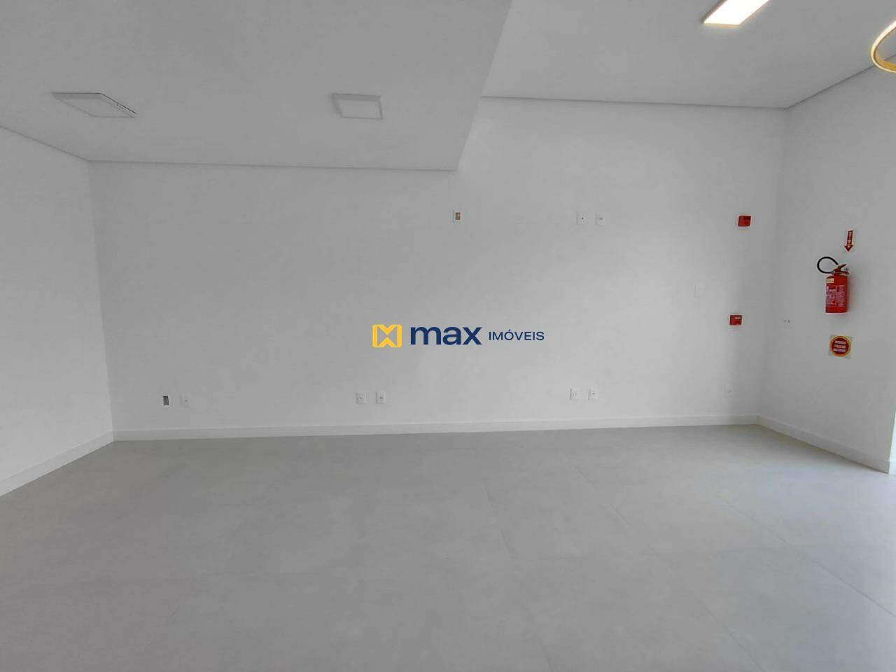 Sala para aluguel no Centro: