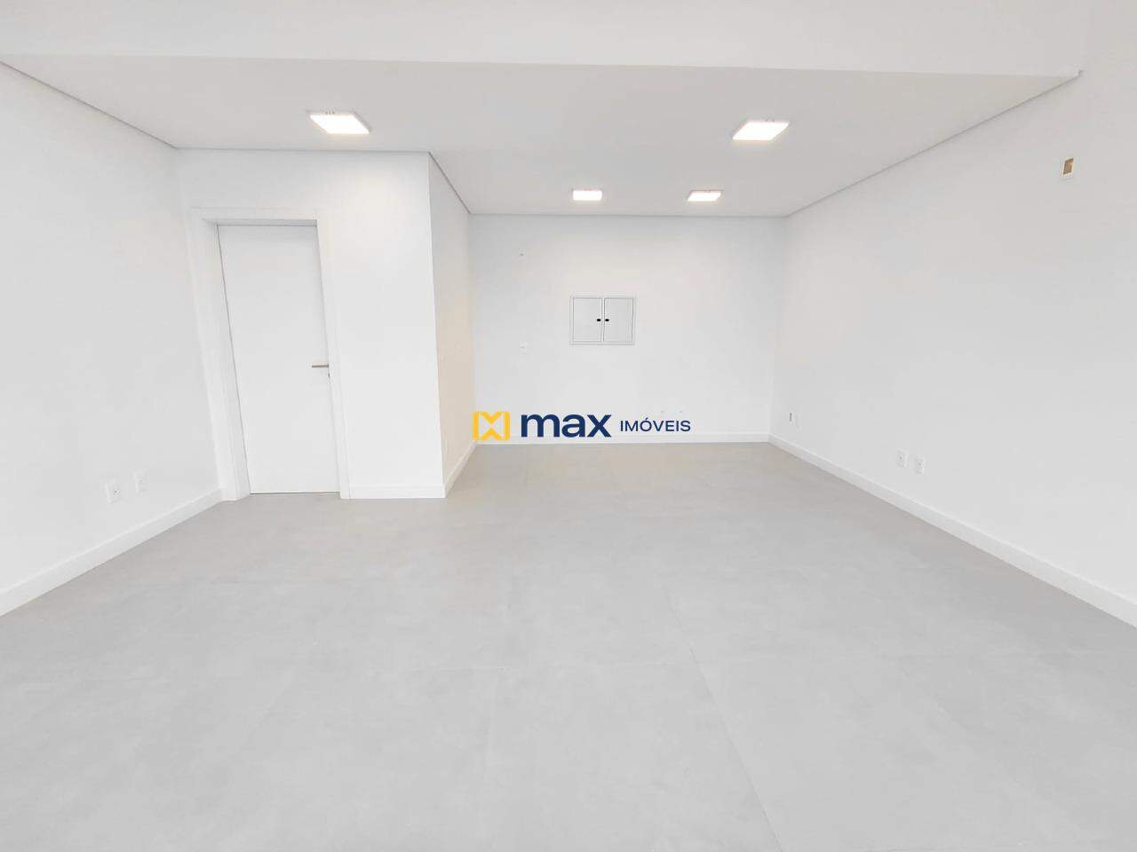 Sala para aluguel no Centro: