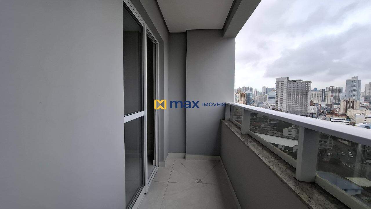 Apartamento à venda no Centro: Sacada com churrasqueira
