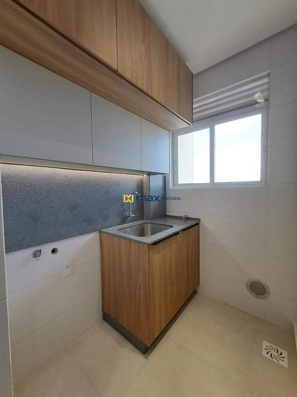 Apartamento para aluguel no Gravatá: Area de serviços