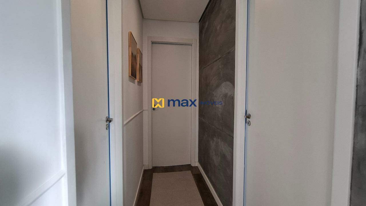 Apartamento à venda no Itaipava: Corredor