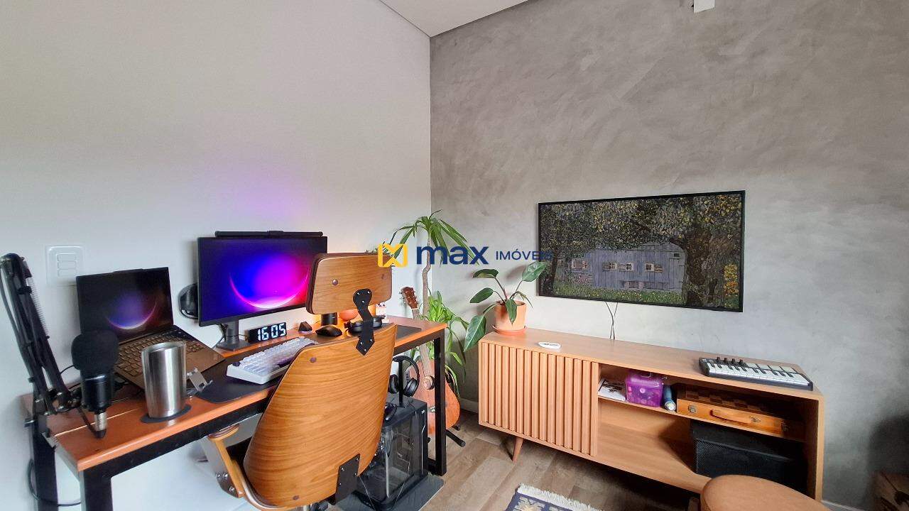 Apartamento à venda no Itaipava: Escritório