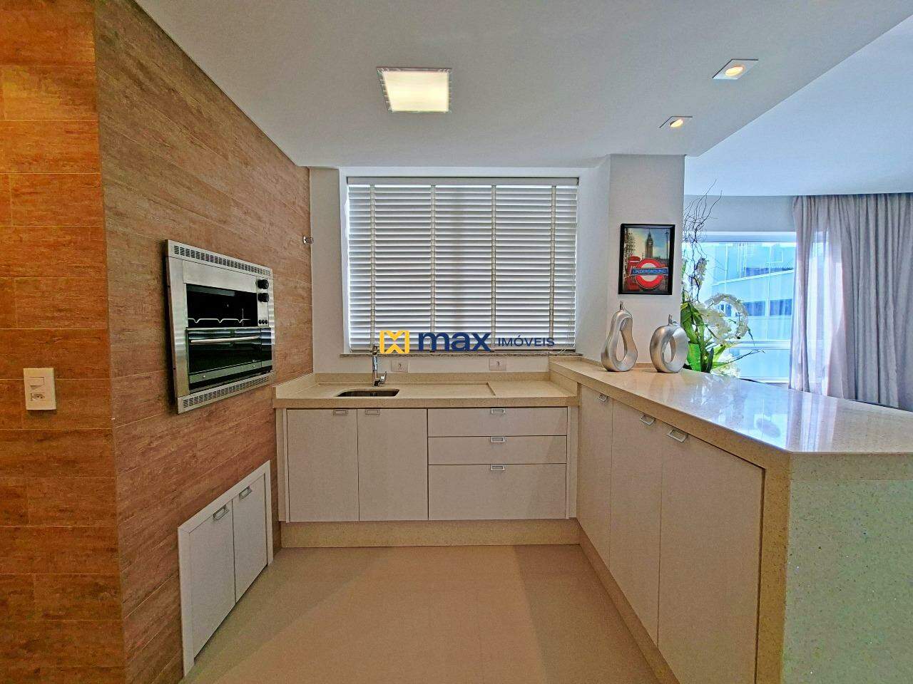 Apartamento para aluguel no Centro: churrasqueira
