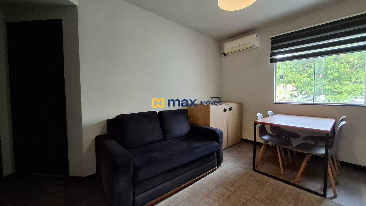 Apartamento à venda no Ressacada: Living integrado
