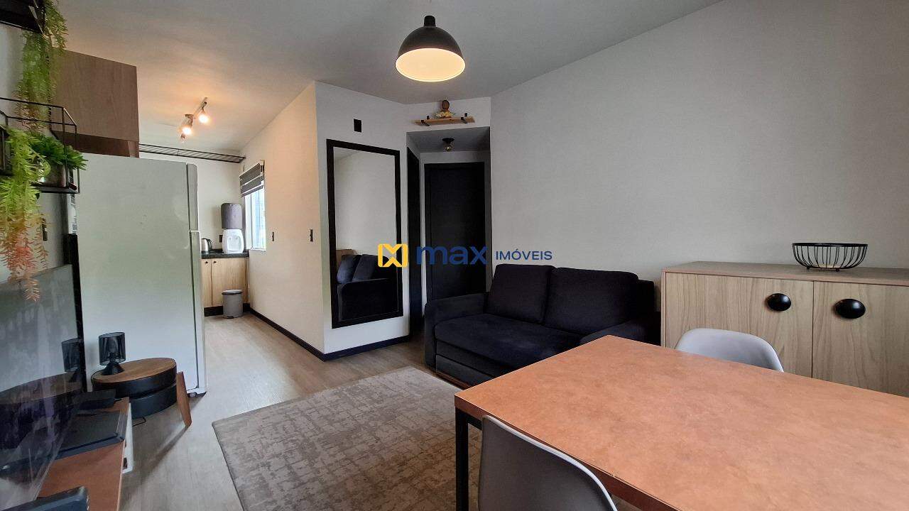 Apartamento à venda no Ressacada: Living integrado