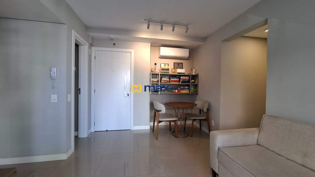 Apartamento à venda no Centro: Living integrado
