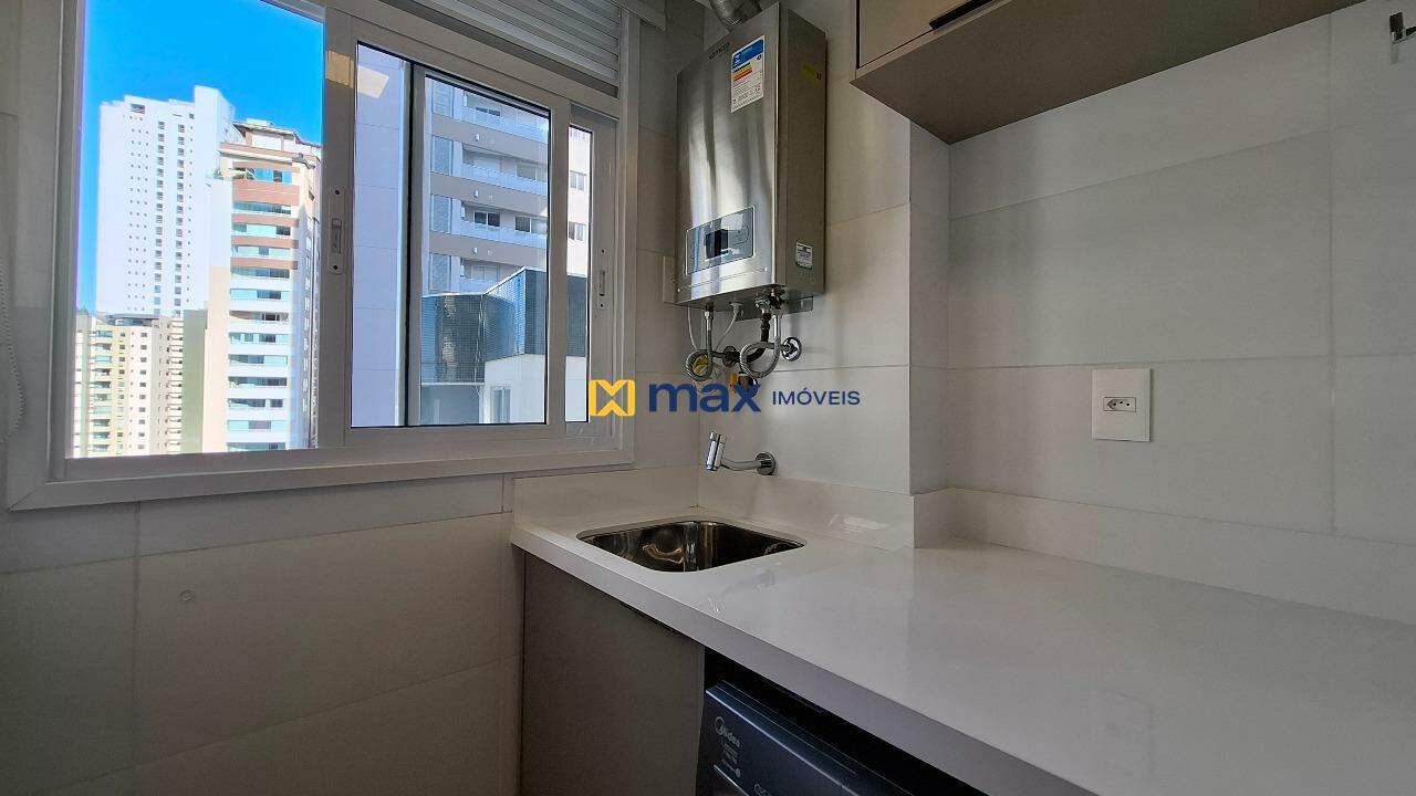 Apartamento à venda no Centro: Lavanderia