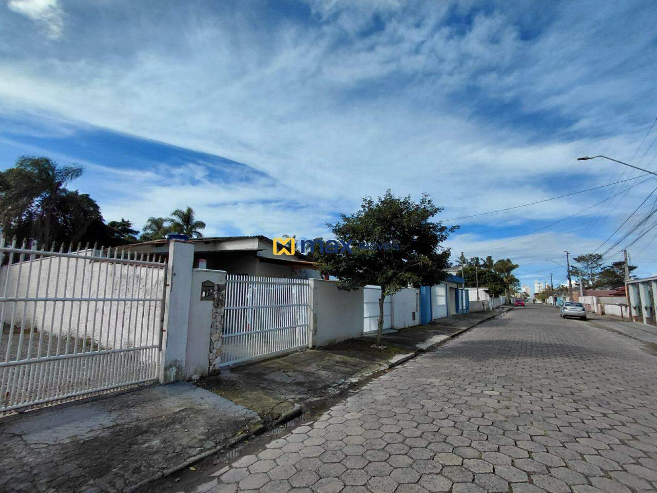 Casa para aluguel no Gravatá: Rua