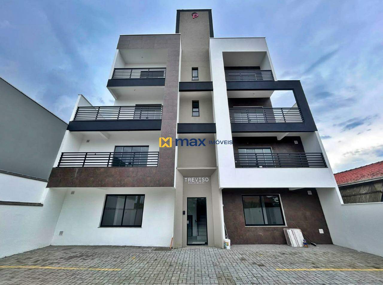 Apartamento à venda no Centro: Fachada 